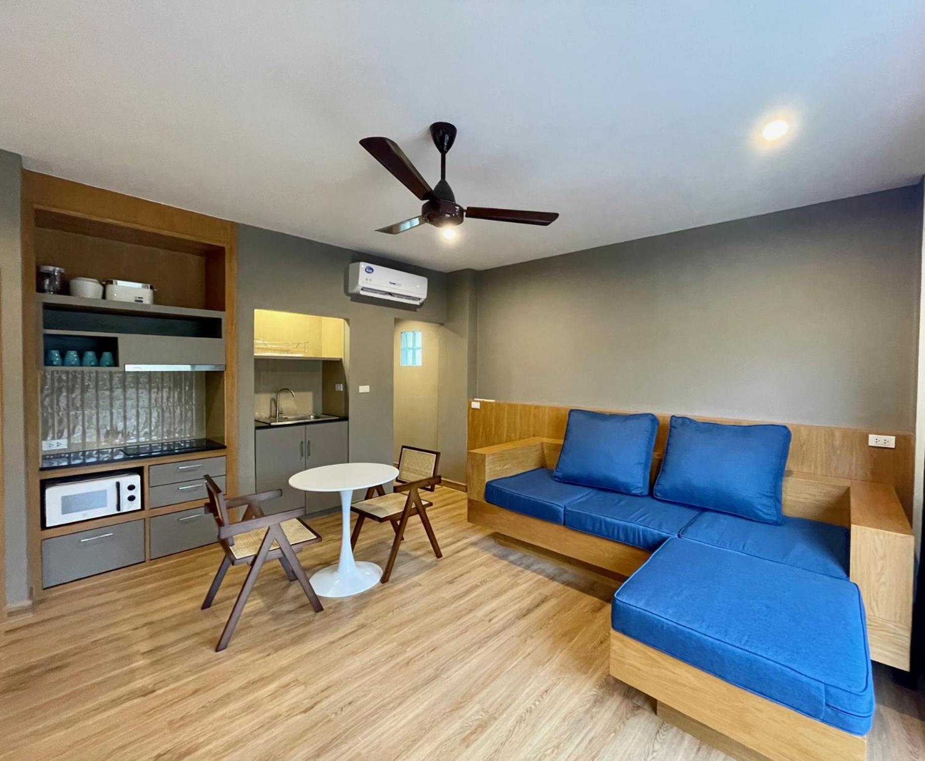 Room Actually Service Apartment Karon Exterior photo